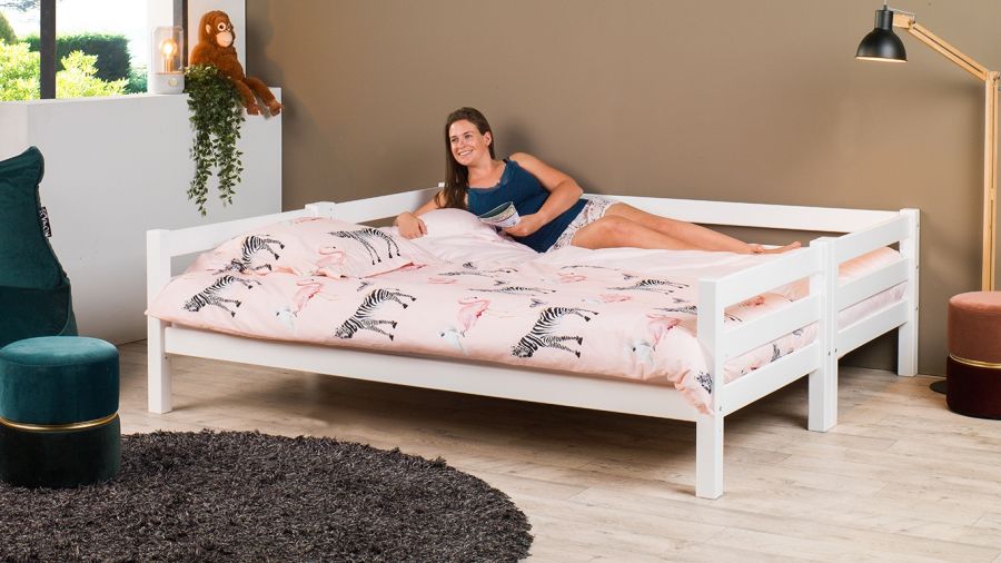 Bedden Deuxx Opgemaakt met model