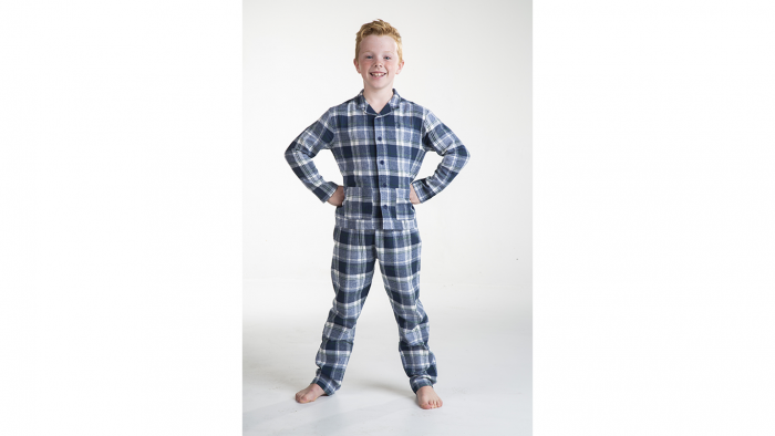 Deze warme pyjama PAT van Sleepy by Eskimo is helemaal uniek! Sleepy ontwierp samen met het Belgische modemerk Eskimo een collectie nachtmode die alleen bij Sleepworld verkrijgbaar is. De trendy kleur en leuke print maken de pyjama een must have voor deze