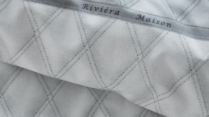 Royal Rich Grey 2P Detail