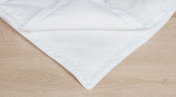 dons dekbed enkelvoudig opgeplooid