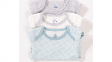 Ellis setje van 3 baby bodies van Eskimo.  Deze bodies houden je baby warm!  Ontdek deze leuke set van 3 bodies in natuurlijk katoen interlock.  Met lange mouwen, Sluiting met 3 drukknopen aan het kruis.  Aqua gestreept met klein allover printje en contra