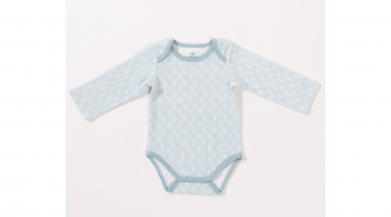 Ellis setje van 3 baby bodies van Eskimo.  Deze bodies houden je baby warm!  Ontdek deze leuke set van 3 bodies in natuurlijk katoen interlock.  Met lange mouwen, Sluiting met 3 drukknopen aan het kruis.  Aqua gestreept met klein allover printje en contra